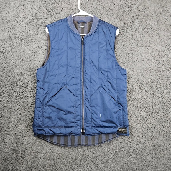 Levi's Mens M Quilted Vest Blue Sleeveless Comfort & Durability Outdoor Layer - Picture 1 of 11
